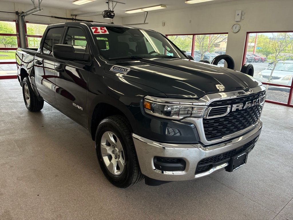 2025 RAM 1500 Tradesman 4x4 Crew Cab 5'7's photo