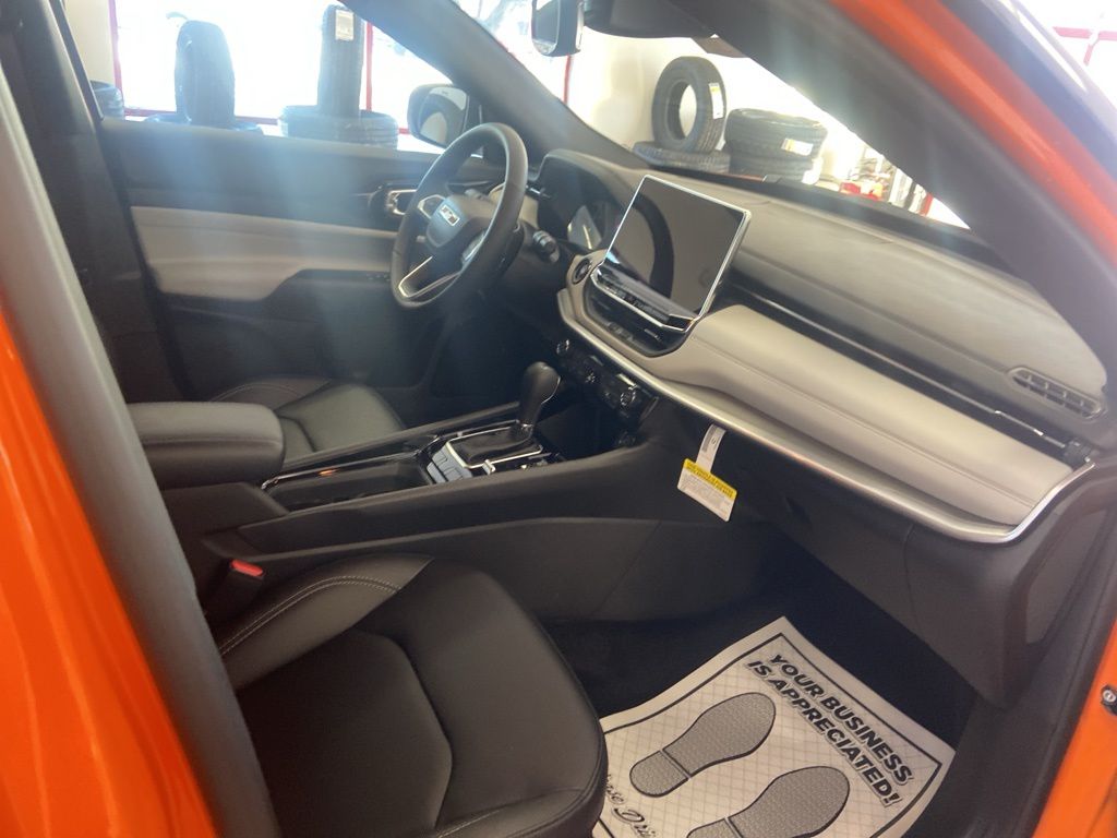 2026 Jeep Compass Limited - Photo 17