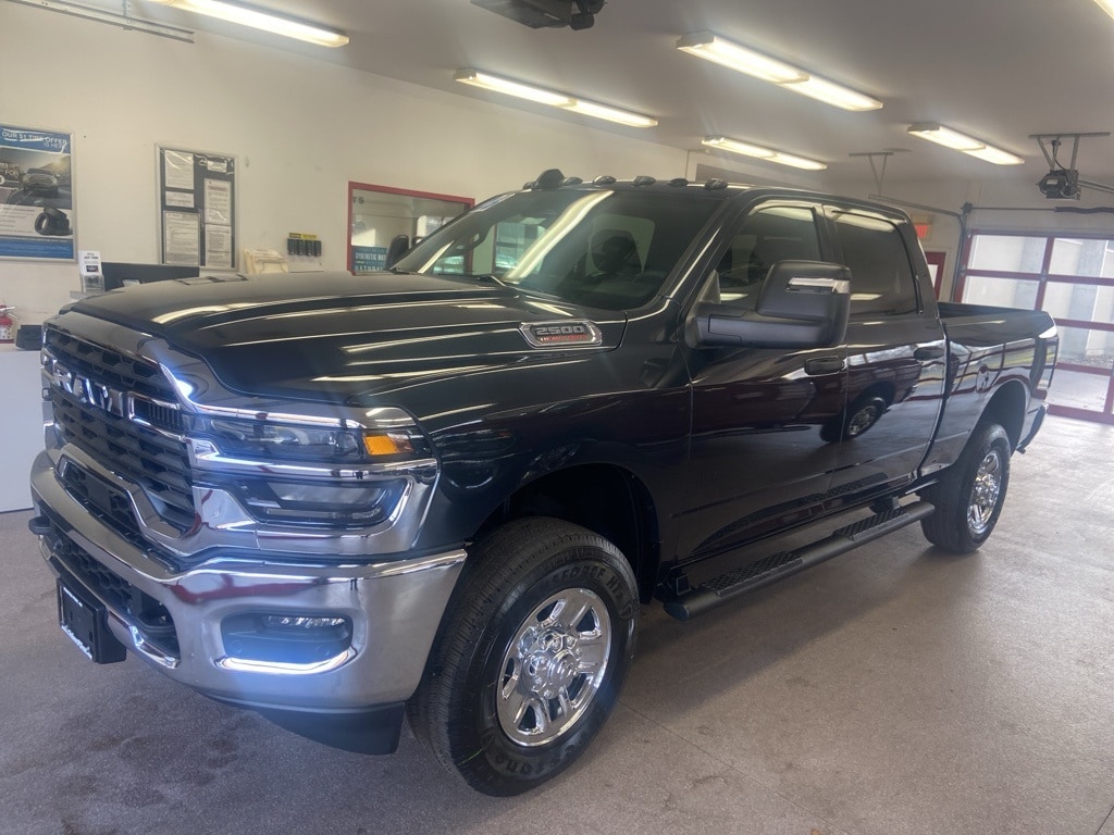 New 2026 Ram 2500 TRADESMAN CREW CAB 4X4 6'4 BOX Pickup