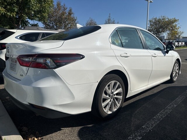 2023 Toyota Camry LE photo 3