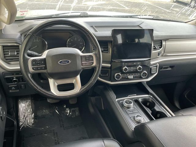 2024 Ford Expedition XLT photo 6