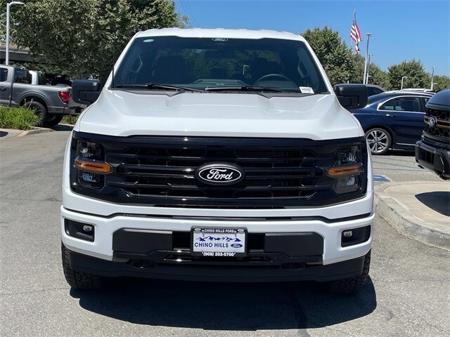 2025 Ford F-150 XLT photo 2