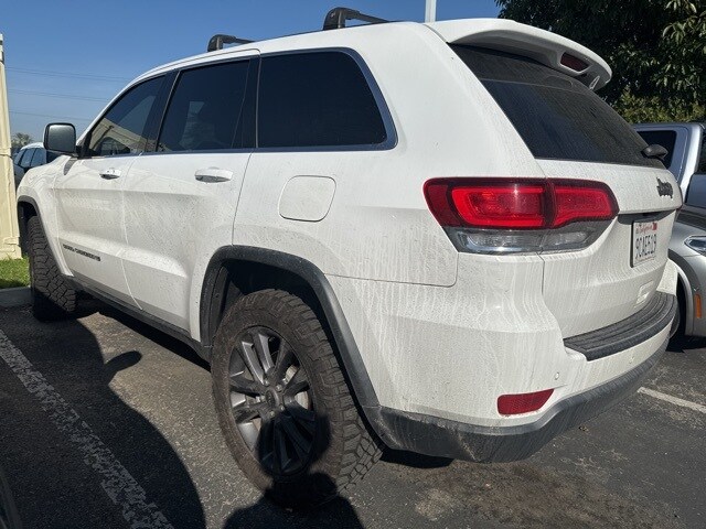2022 Jeep Cherokee Laredo X photo 2