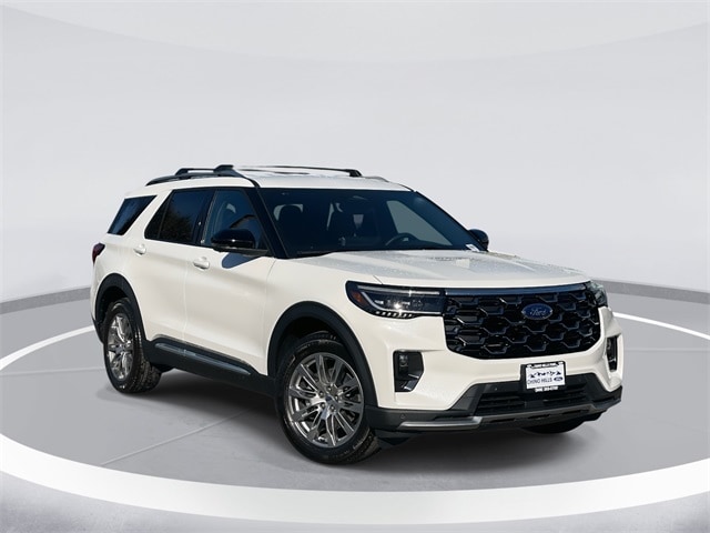 2026 Ford Explorer Platinum's photo