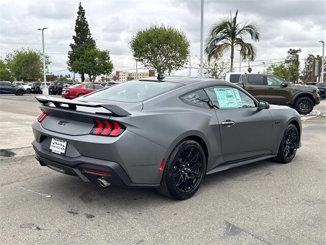 2025 Ford Mustang GT Premium photo 4