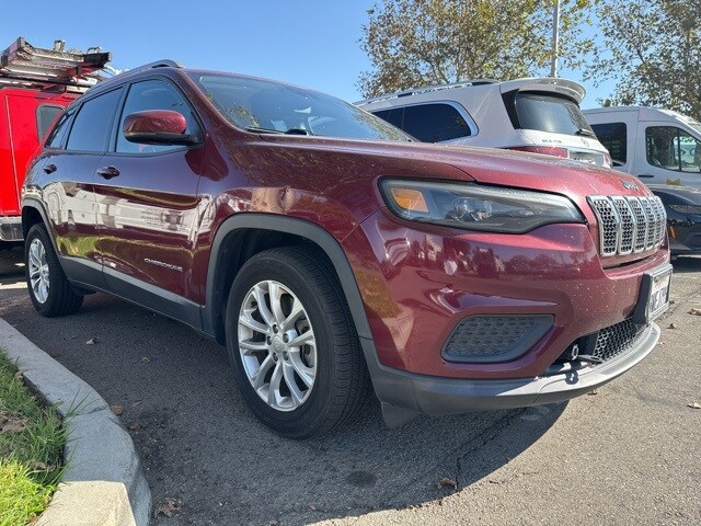2021 Jeep Cherokee Latitude photo 2