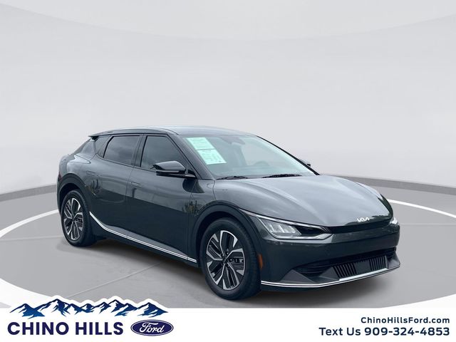 2024 Kia EV6 Light L/R AWD's photo