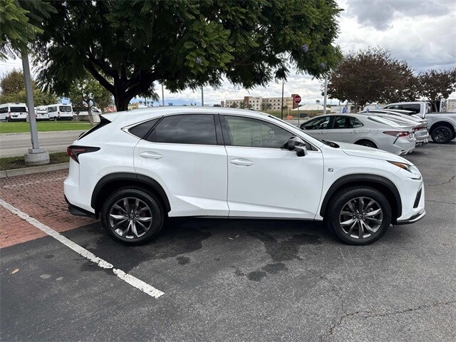2021 Lexus NX 300 F SPORT photo 2