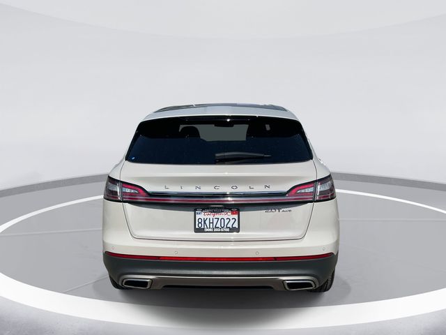 2019 Lincoln Nautilus Reserve photo 4