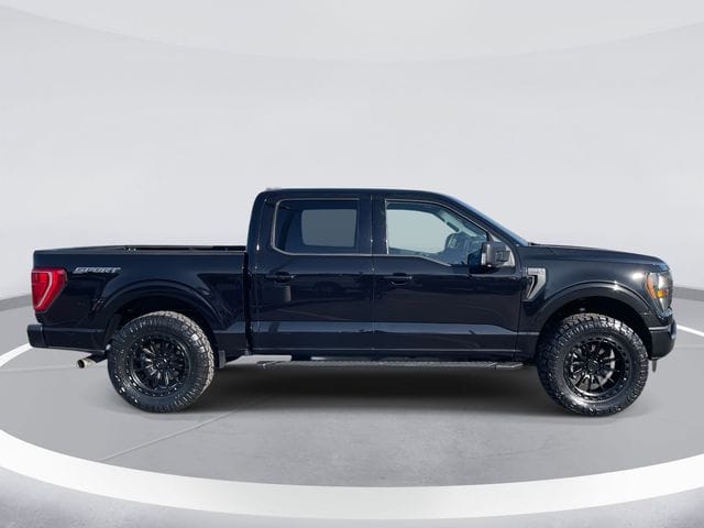 2023 Ford F-150 XLT photo 2