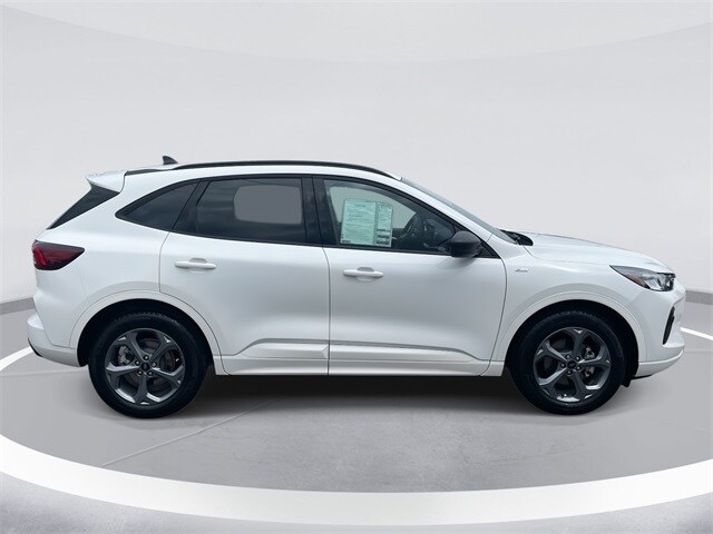 2024 Ford Escape ST-Line photo 3