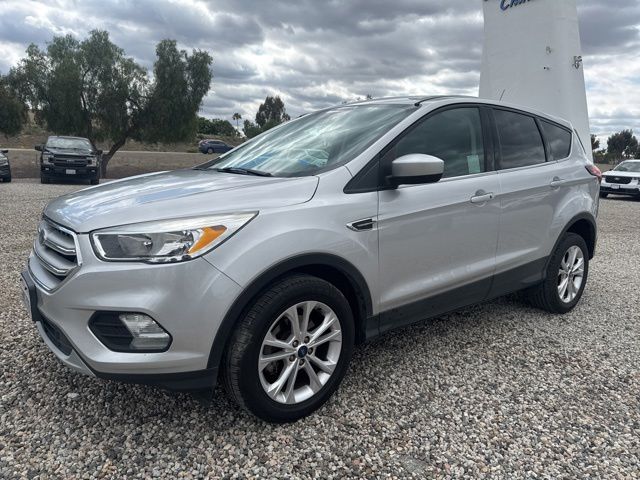 2019 Ford Escape SE's photo