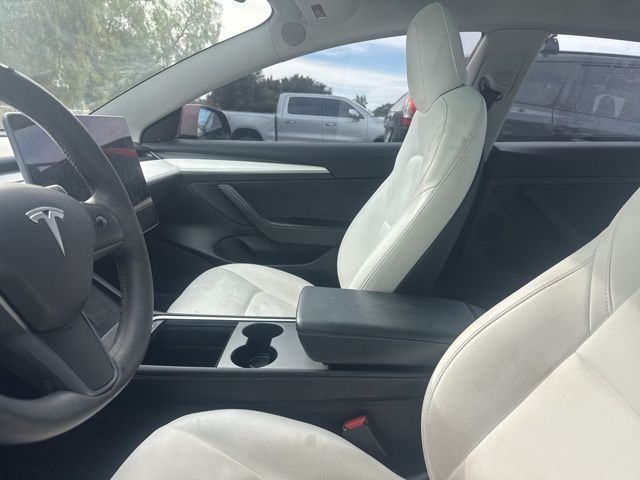 2022 Tesla Model 3 Long Range photo 6