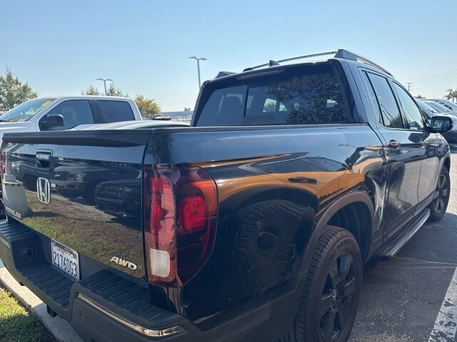 2020 Honda Ridgeline Black Edition photo 2