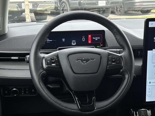 2025 Ford Mustang Mach-E Select photo 6