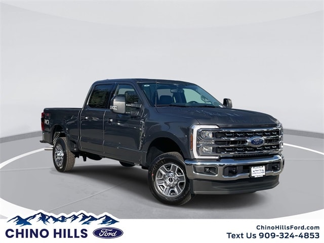 2026 Ford F-350 Super Duty Lariat's photo