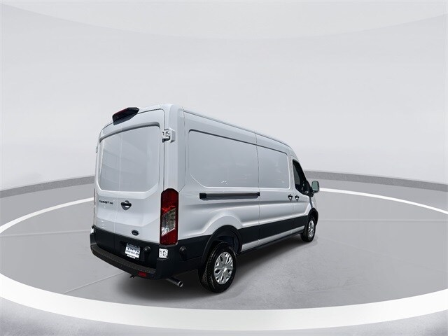 2025 Ford Transit photo 4