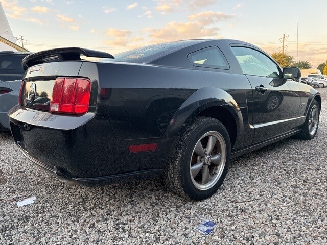 2006 Ford Mustang GT Deluxe photo 3