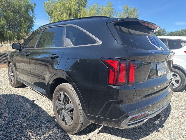 2021 Kia Sorento S photo 2