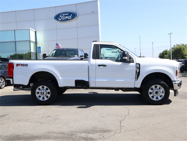 2024 Ford F-350 Super Duty XLT