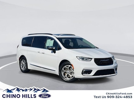 2023 Chrysler Pacifica Limited Minivan/Van