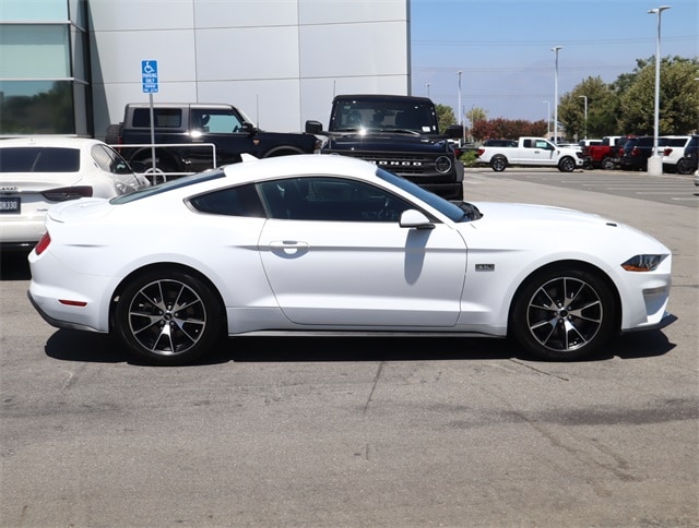 2021 Ford Mustang EcoBoost