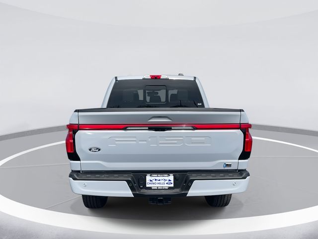 2025 Ford F-150 Lightning Platinum photo 5