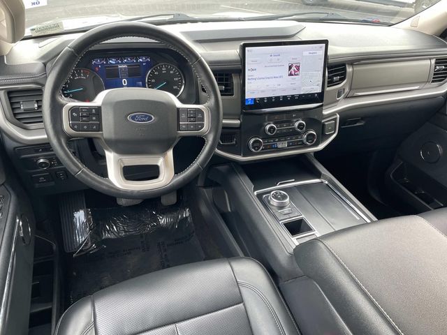 2022 Ford Expedition XLT photo 6