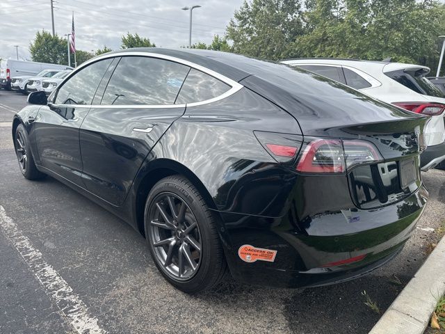 2020 Tesla Model 3 Standard Range Plus photo 2
