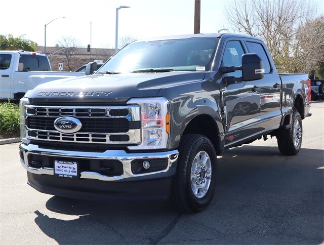 2025 Ford F-250 XLT photo 3