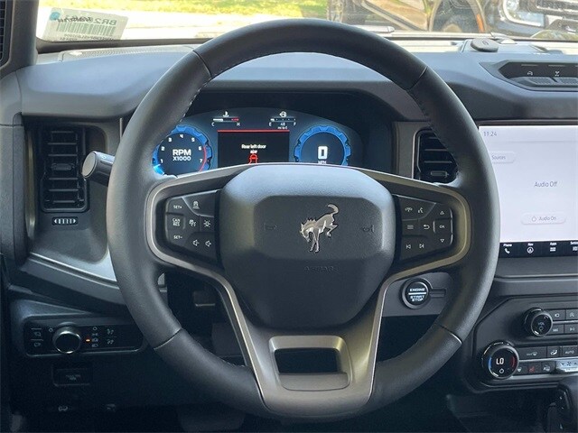 2025 Ford Bronco Badlands photo 3
