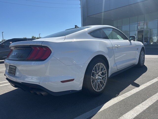 2023 Ford Mustang GT Premium photo 3