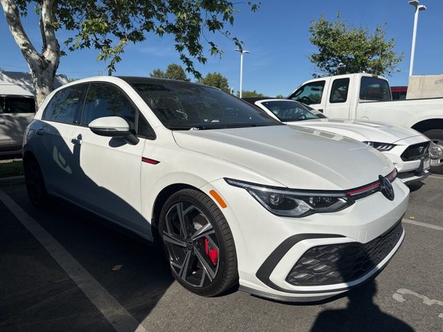 2024 Volkswagen Golf GTI 2.0T SE photo 4