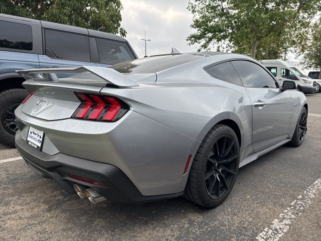 2025 Ford Mustang GT photo 3