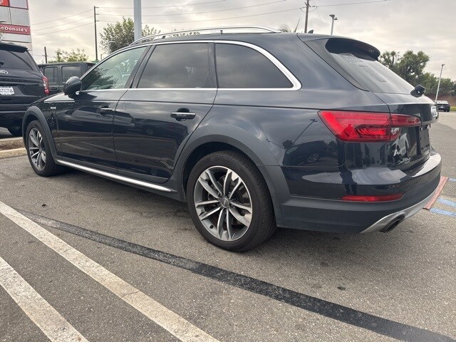 2017 Audi A4 Allroad 2.0T Premium Plus photo 2