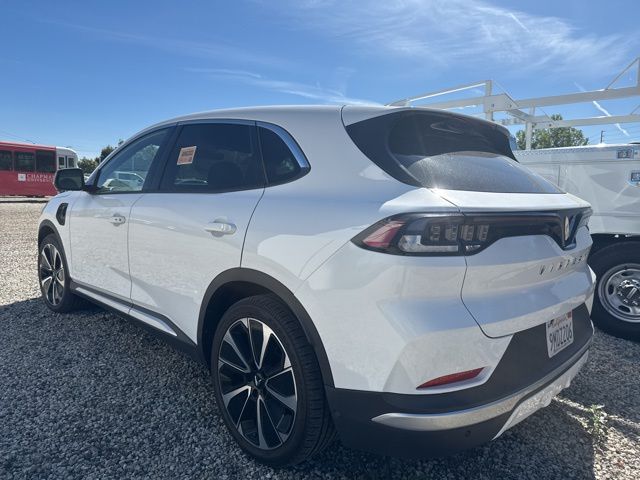 2023 Vinfast VF 8 Plus photo 2