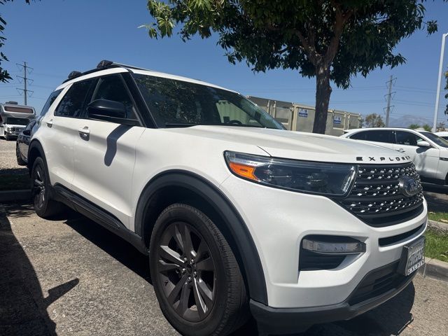 2023 Ford Explorer XLT photo 4