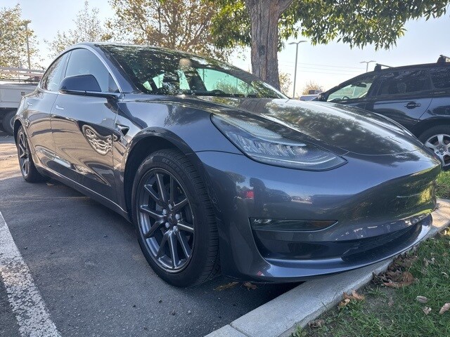 2018 Tesla Model 3 Long Range photo 4