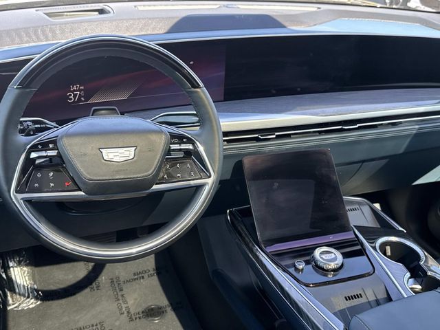 2025 Cadillac Escalade IQ Luxury 2 photo 5