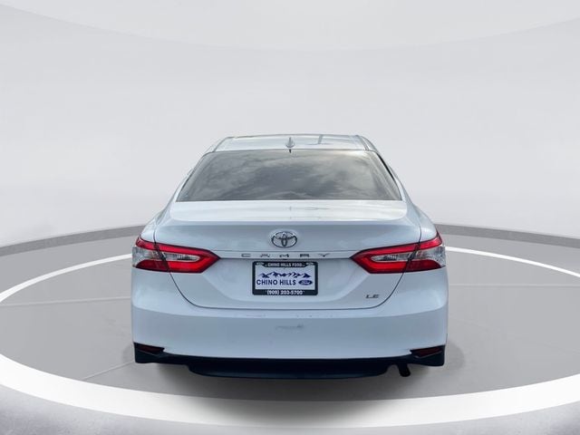 2019 Toyota Camry LE photo 5