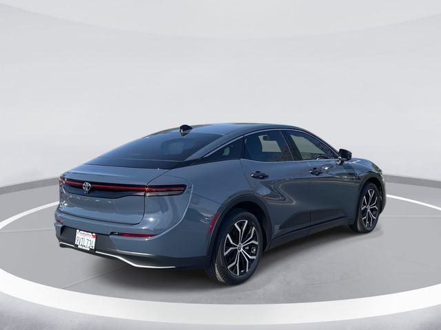 2026 Toyota Crown XLE photo 4