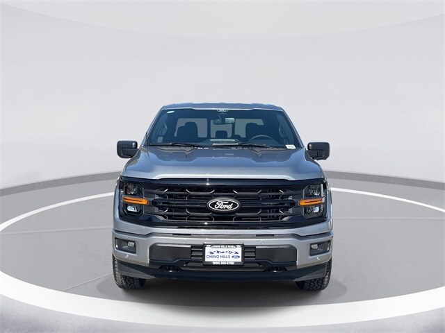 2025 Ford F-150 XLT photo 2