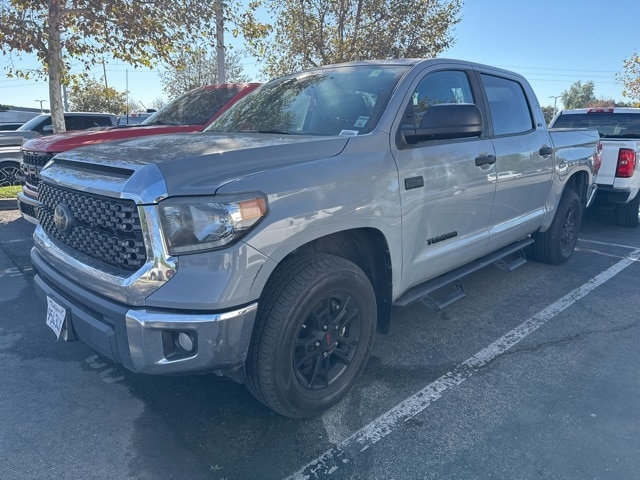 2020 Toyota Tundra SR5's photo