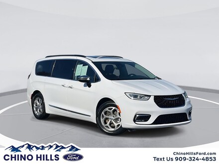 2023 Chrysler Pacifica Limited Minivan/Van