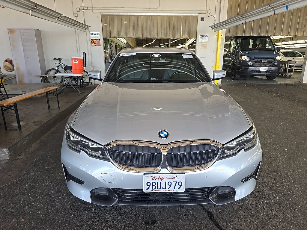 Used 2019 BMW 3 Series 330i with VIN WBA5R1C59KAK09918 for sale in Chino, CA