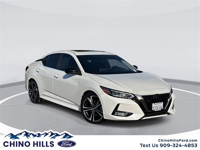 2022 Nissan Sentra SR's photo