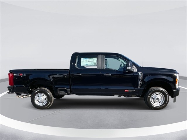 2026 Ford F-250 XL photo 3