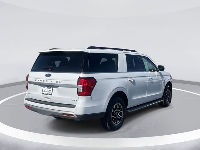 2023 Ford Expedition Max XLT photo 4
