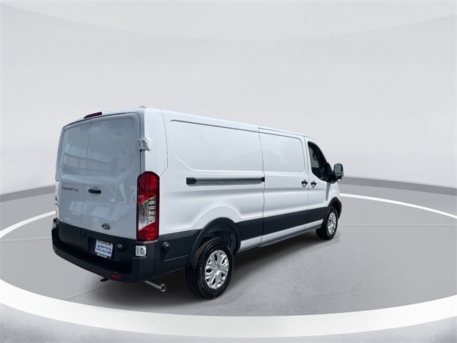 2025 Ford Transit photo 4
