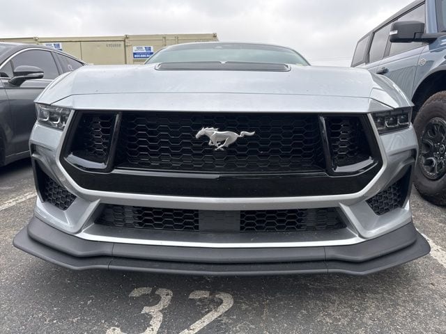 2025 Ford Mustang GT photo 5